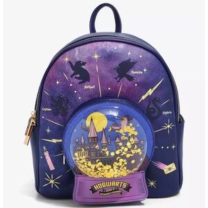 Danielle Nicole | Harry Potter Hogwarts Snow Globe Mini Backpack
